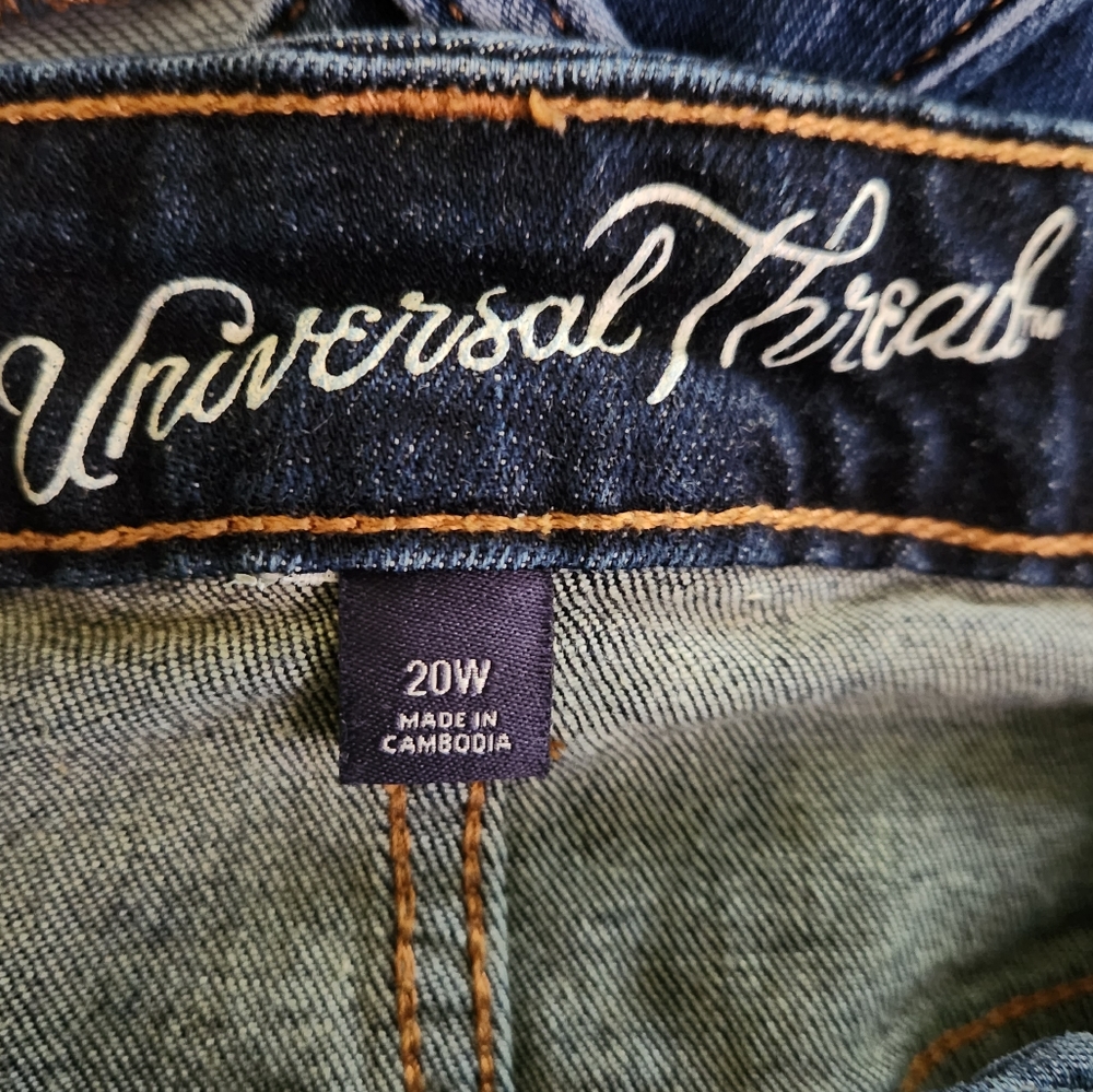Universal Thread Womens Crop Jeans - image 5